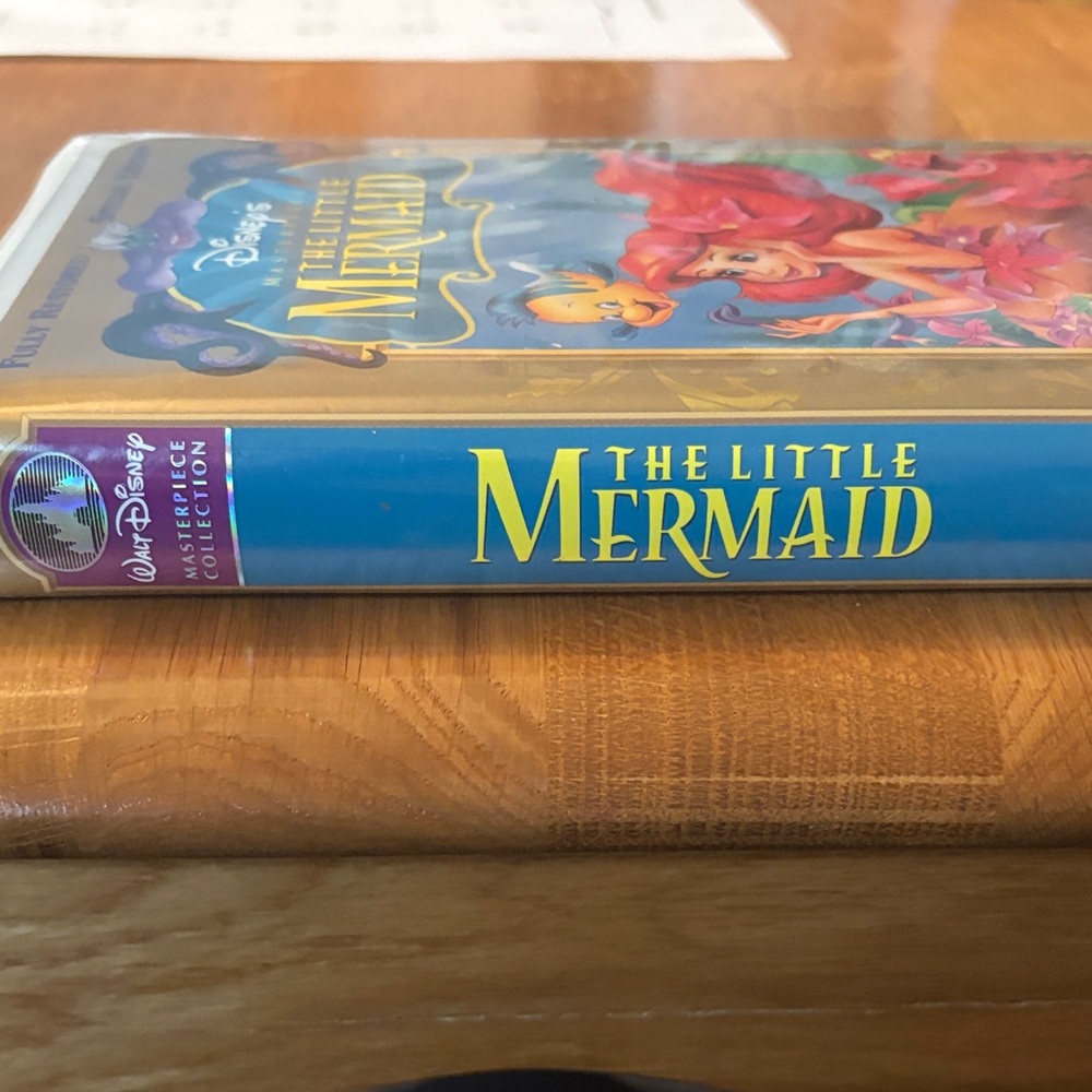 Disney The Little Mermaid VHS Tape Gold & Red Colorful Cover - Picture 6 of 6